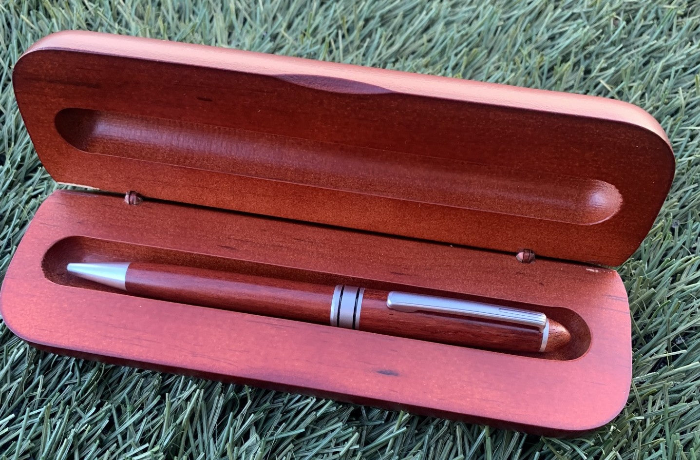 PEN : Wooden Pen Box & Pen