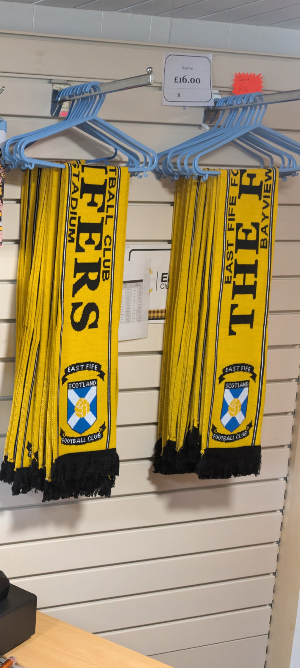 Scarf : THE FIFERS
